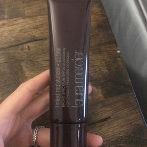 BRAND new Laura mercier tinted moisturizer